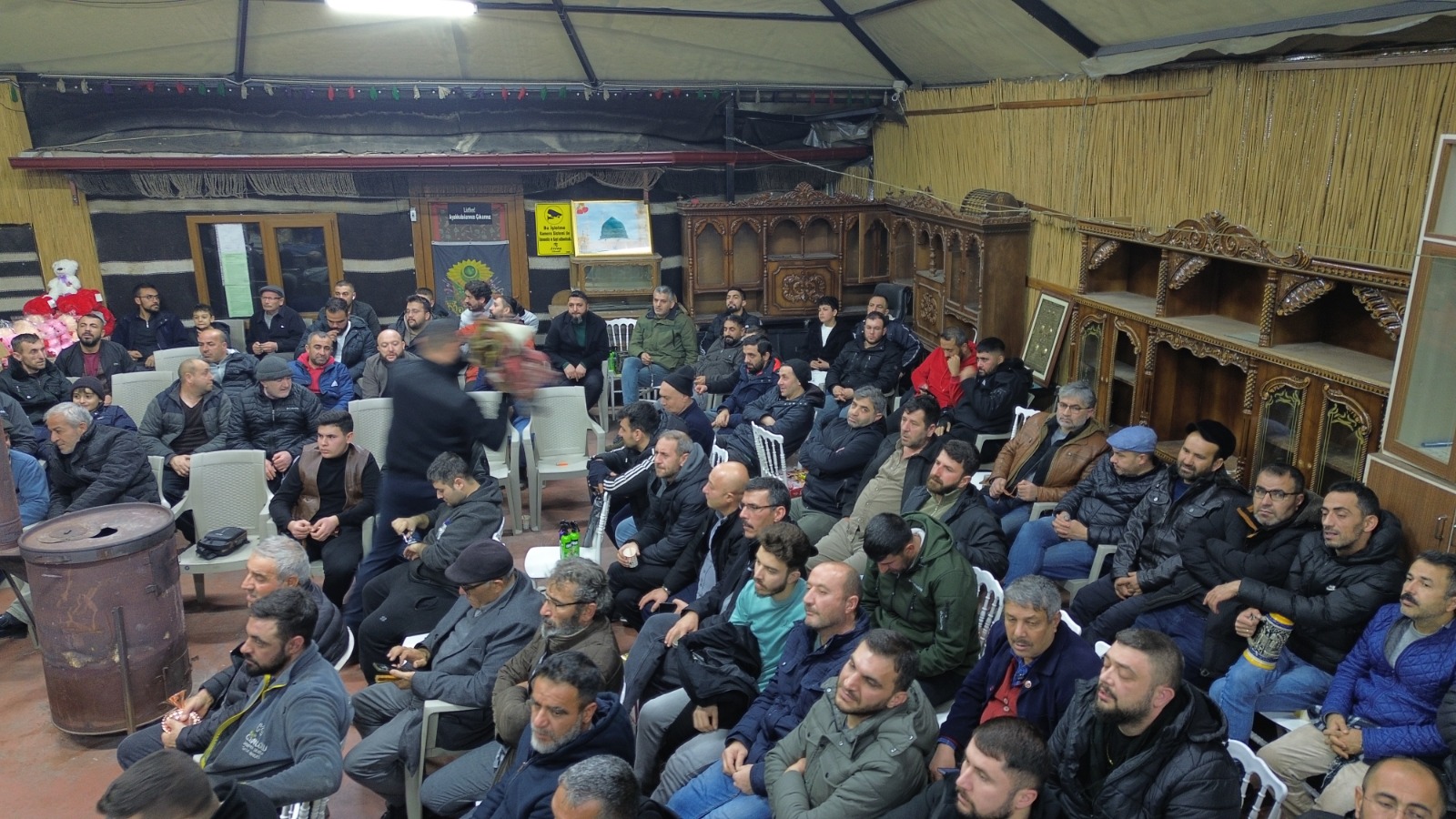 Bitim Antik'te mezat gecesi